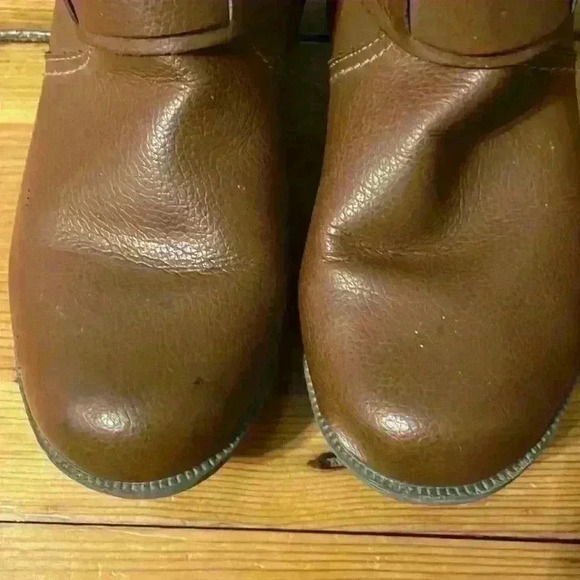 CLARKS Riddle Avant Tan Synthe/Brown Boots size 8.5 - Picture 10 of 10